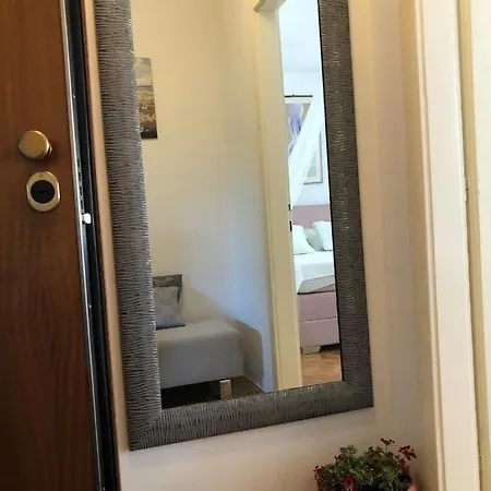 Ema سبليت