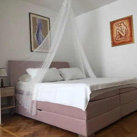 Apartamento Ema